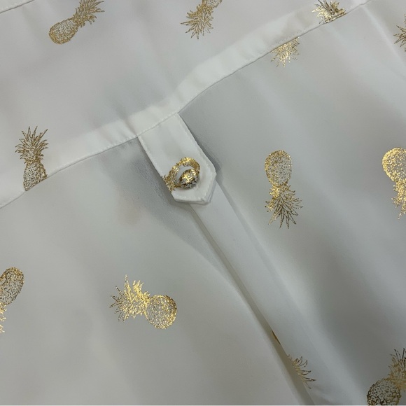 Torrid Harper Gold Pineapple 3/4 Sleeve V-Neck Blouse. Size 00. (NWT). - Picture 9 of 10